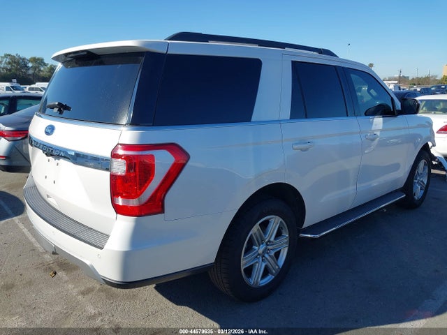 1FMJU1HTXKEA60818 Ford Expedition Xlt