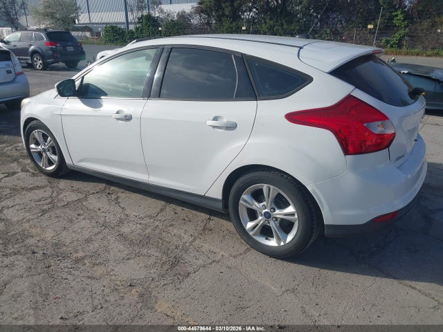 1FADP3K24EL260748 Ford FOCUS SE
