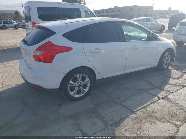 1FADP3K24EL260748 Ford FOCUS SE