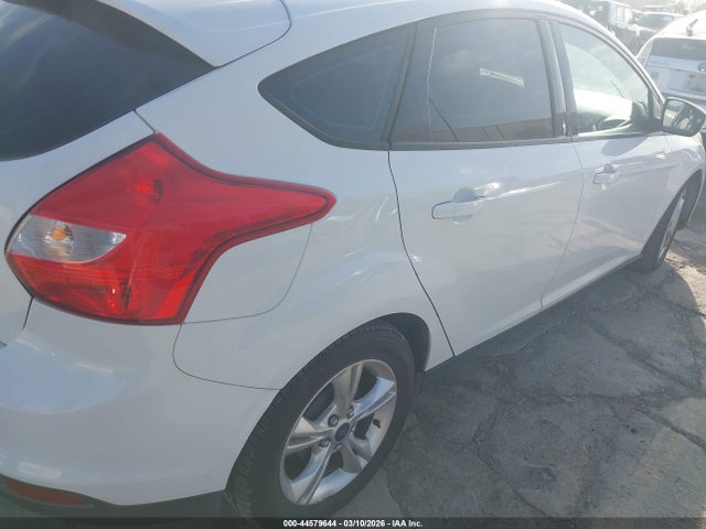1FADP3K24EL260748 Ford FOCUS SE