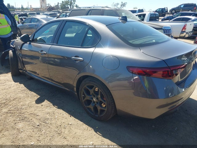 2022 ALFA ROMEO GIULIA ZARFAMBN3N7665440 Photo 2