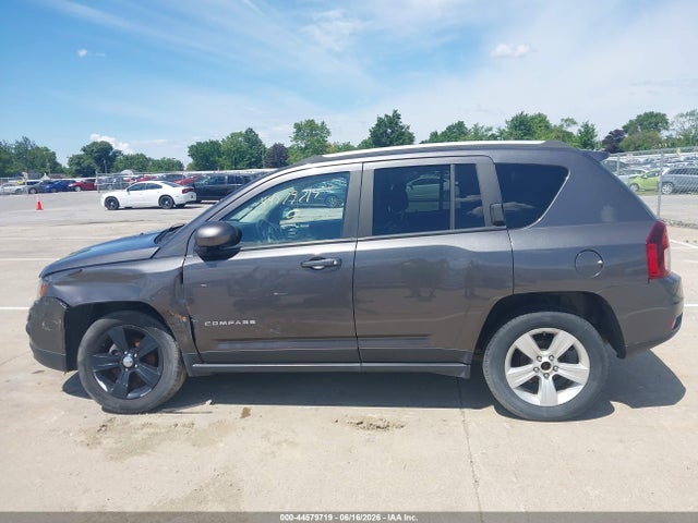 Jeep Compass Latitude 4x4 2017 1C4NJDEB0HD121622 Image 14