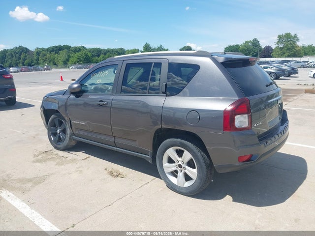 Jeep Compass Latitude 4x4 2017 1C4NJDEB0HD121622 Image 3
