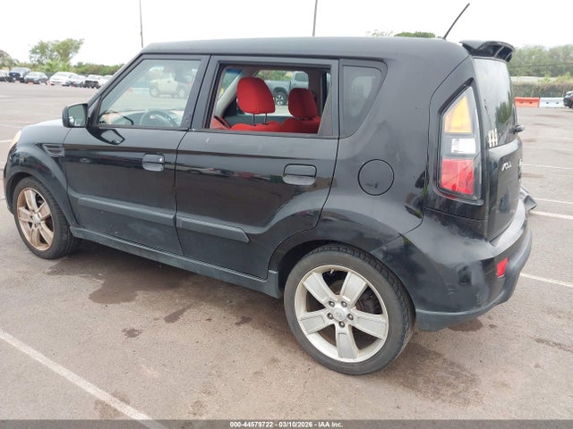 44579722 :رقم المزاد ، KNDJT2A21A7050132 vin ، 2010 Kia Soul Sport مزاد بيع