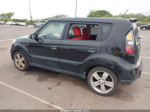 44579722 :رقم المزاد ، KNDJT2A21A7050132 vin ، 2010 Kia Soul Sport مزاد بيع
