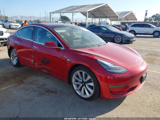 2018 TESLA MODEL 3 5YJ3E1EBXJF187216 Photo 0