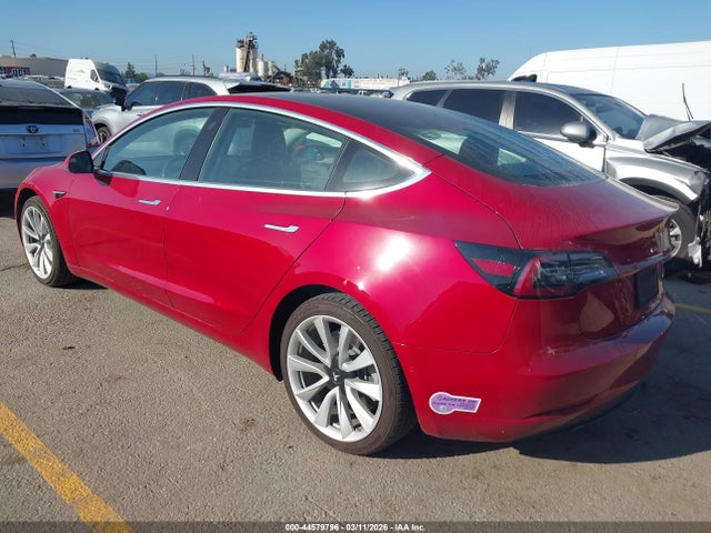 2018 TESLA MODEL 3 5YJ3E1EBXJF187216 Photo 2