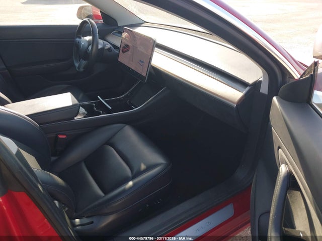 2018 TESLA MODEL 3 5YJ3E1EBXJF187216 Photo 4