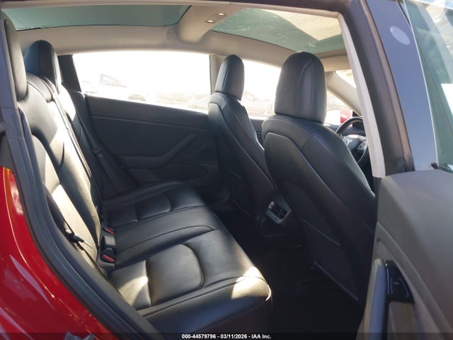 2018 TESLA MODEL 3 5YJ3E1EBXJF187216 Photo 7