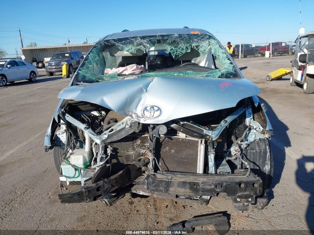 Toyota Sienna Le 8 Passenger 2017 5TDKZ3DC5HS842085 Image 13