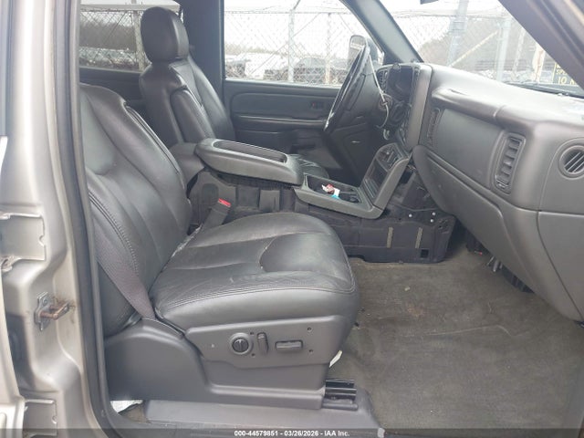 44579851 :رقم المزاد ، 1GCHK23216F104136 vin ، 2006 Chevrolet Silverado 2500hd Lt3 مزاد بيع