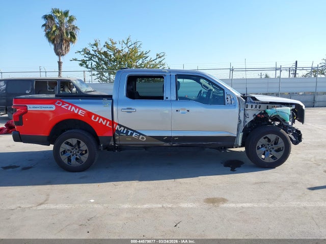 Продажа на аукционе авто 2022 Ford F-150 Lightning Lariat, vin: 1FTVW1EL0NWG14449, номер лота: 44579877