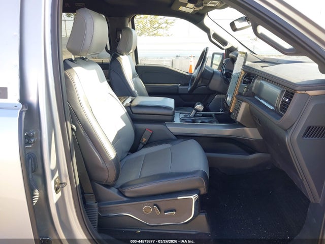 Продажа на аукционе авто 2022 Ford F-150 Lightning Lariat, vin: 1FTVW1EL0NWG14449, номер лота: 44579877