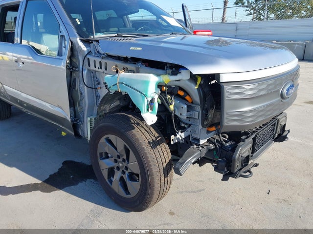 Продажа на аукционе авто 2022 Ford F-150 Lightning Lariat, vin: 1FTVW1EL0NWG14449, номер лота: 44579877
