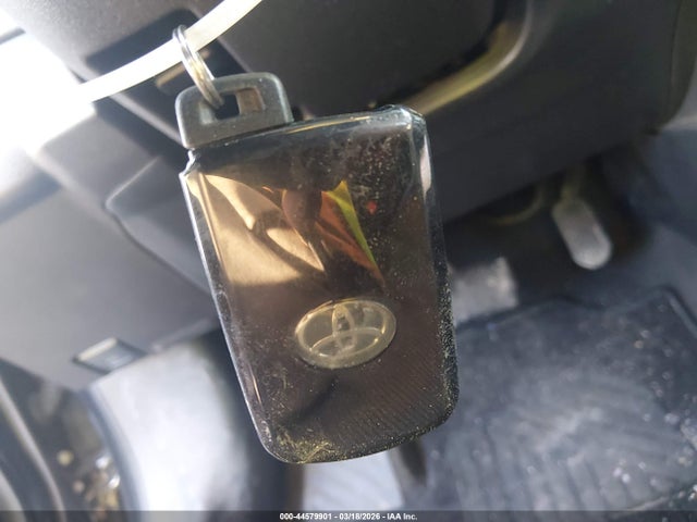 2017 TOYOTA COROLLA 2T1BURHE6HC963648 Photo 10