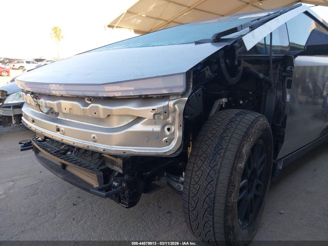 7G2CEHED9SA058857 Tesla Cybertruck