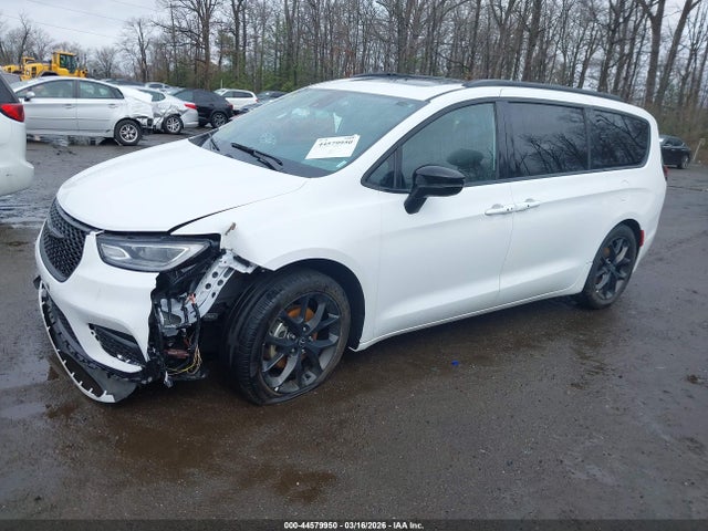 2025 Chrysler Pacifica Limited მანქანა იყიდება აუქციონზე, vin: 2C4RC1GG9SR537823, აუქციონის ნომერი: 44579950