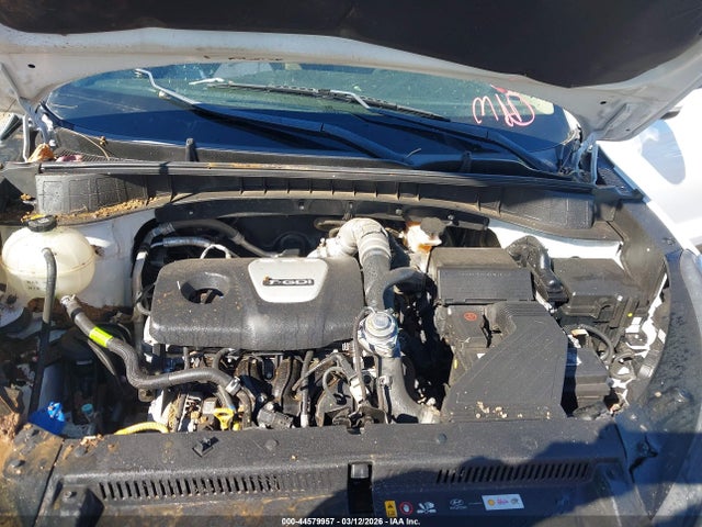 KM8J33A22HU566674 Hyundai Tucson Value