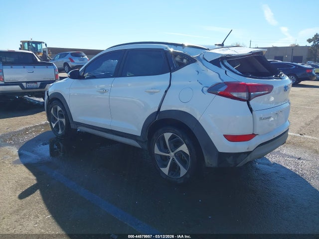 KM8J33A22HU566674 Hyundai Tucson Value