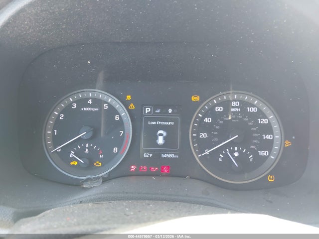 KM8J33A22HU566674 Hyundai Tucson Value