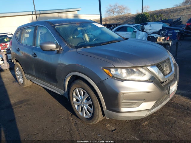 2017 NISSAN ROGUE KNMAT2MT5HP615965 Photo 0