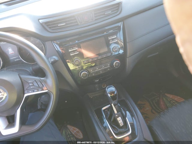 2017 NISSAN ROGUE KNMAT2MT5HP615965 Photo 10