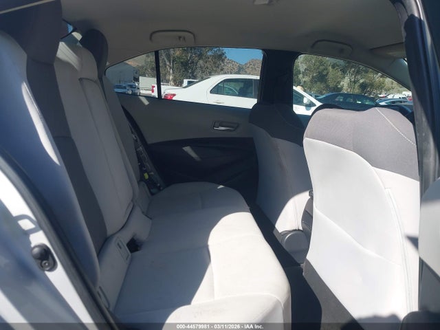 5YFEPRAE0LP011462 Toyota COROLLA LE