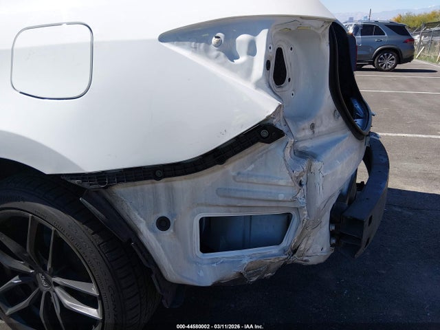 2T1BURHE3FC418486 Toyota Corolla Le Plus