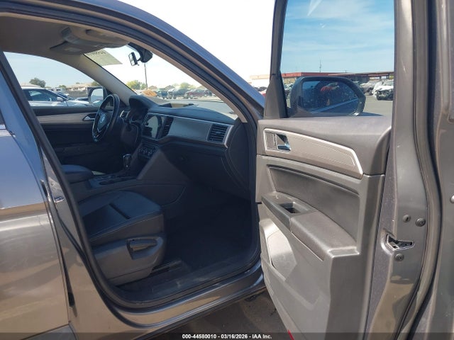 2019 VOLKSWAGEN ATLAS 1V2DR2CA4KC589805 Photo 4