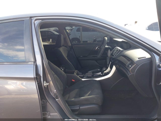 44580012 :رقم المزاد ، 1HGCR2F70HA138809 vin ، 2017 Honda Accord Ex مزاد بيع