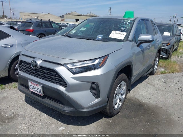 2T3K1RFV3SW385730 Toyota RAV4 LE