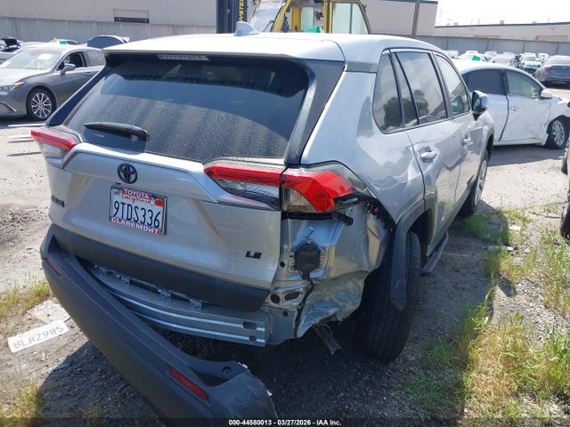2T3K1RFV3SW385730 Toyota RAV4 LE