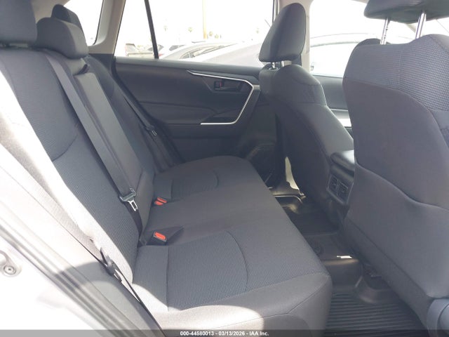 2T3K1RFV3SW385730 Toyota RAV4 LE