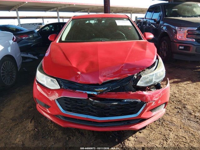 1G1BC5SMXJ7180067 Chevrolet Cruze Ls Auto