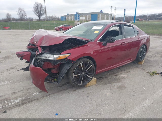44580074 :رقم المزاد ، 4T1B61HK9JU539743 vin ، 2018 Toyota Camry Xse مزاد بيع