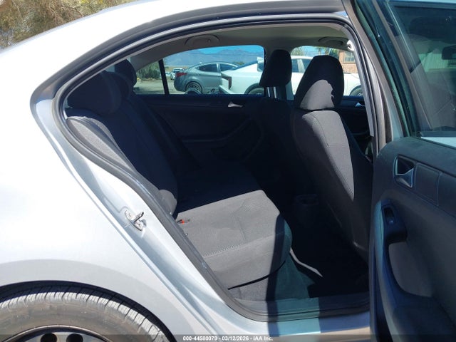 44580079 :رقم المزاد ، 3VW2K7AJ9DM212124 vin ، 2013 Volkswagen Jetta 2.0l S مزاد بيع