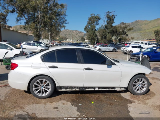 44580091 :رقم المزاد ، WBA8A3C38HK692965 vin ، 2017 Bmw 320i Xdrive مزاد بيع