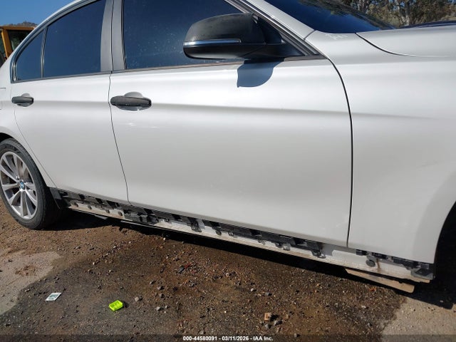 44580091 :رقم المزاد ، WBA8A3C38HK692965 vin ، 2017 Bmw 320i Xdrive مزاد بيع