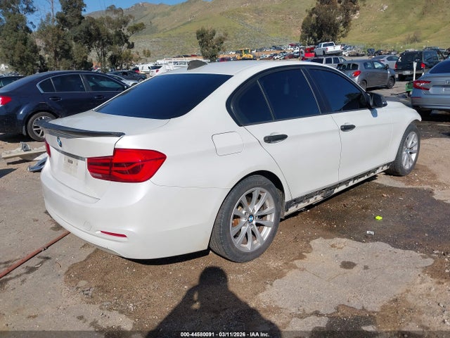 44580091 :رقم المزاد ، WBA8A3C38HK692965 vin ، 2017 Bmw 320i Xdrive مزاد بيع