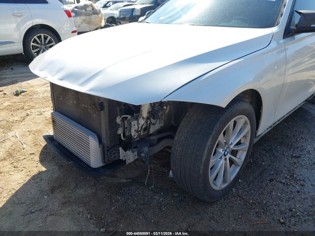 44580091 :رقم المزاد ، WBA8A3C38HK692965 vin ، 2017 Bmw 320i Xdrive مزاد بيع