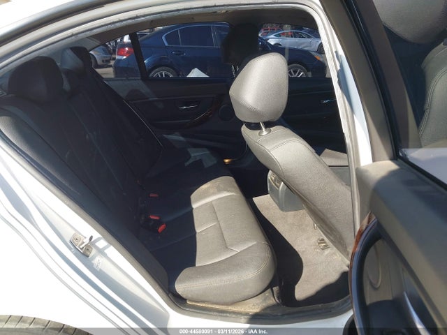 44580091 :رقم المزاد ، WBA8A3C38HK692965 vin ، 2017 Bmw 320i Xdrive مزاد بيع