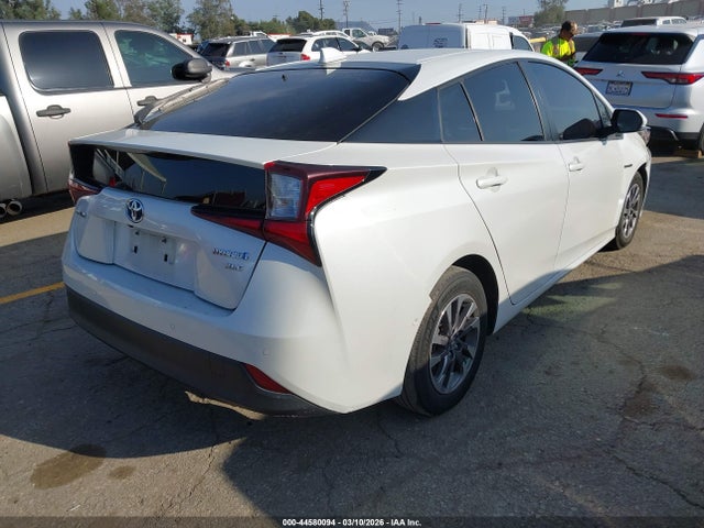 2021 TOYOTA PRIUS JTDKAMFU0M3138763 Photo 3