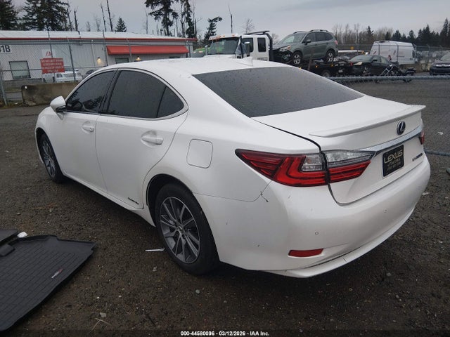 JTHBW1GG1H2145577 Lexus ES 300H