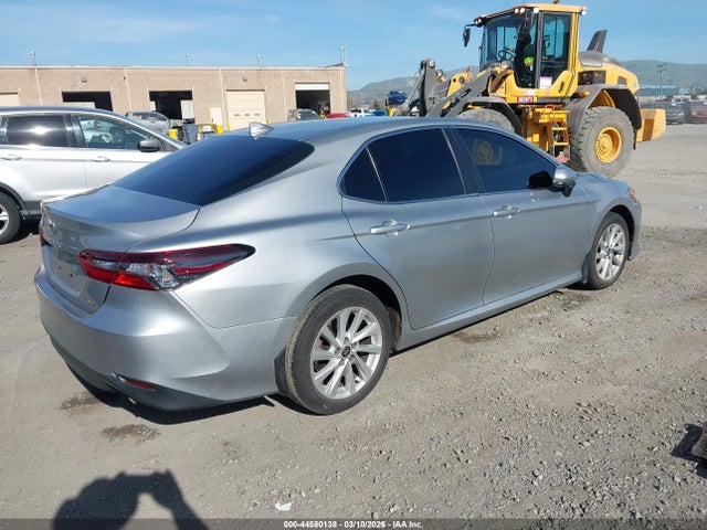 4T1C11AKXMU468666 Toyota CAMRY LE