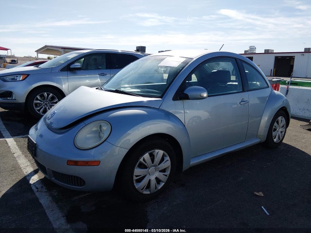 Продажа на аукционе авто 2010 Volkswagen New Beetle 2.5l Final Edition, vin: 3VWPW3AG0AM009464, номер лота: 44580145