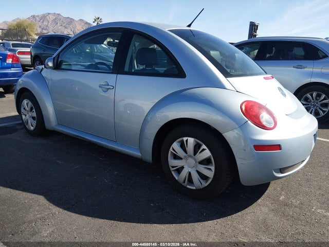 Продажа на аукционе авто 2010 Volkswagen New Beetle 2.5l Final Edition, vin: 3VWPW3AG0AM009464, номер лота: 44580145