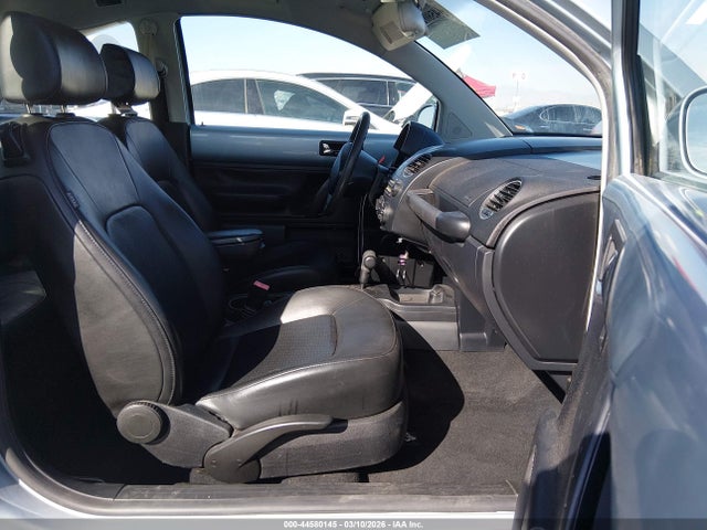 Продажа на аукционе авто 2010 Volkswagen New Beetle 2.5l Final Edition, vin: 3VWPW3AG0AM009464, номер лота: 44580145