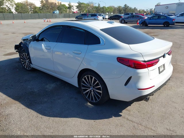2022 BMW 228 GRAN COUPE WBA53AK0XN7K68775 Photo 2