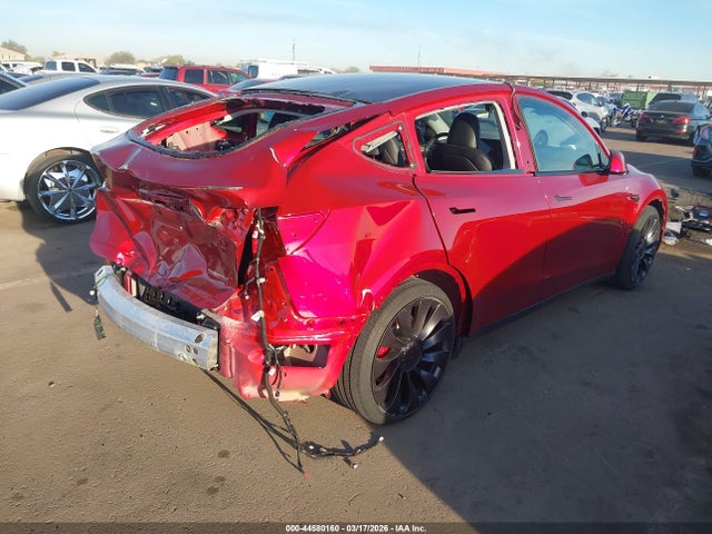 2024 TESLA MODEL Y 7SAYGDEF8RF158588 Photo 3