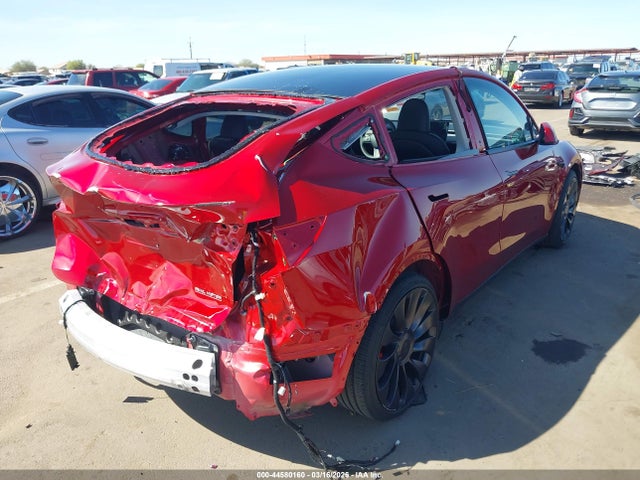 2024 TESLA MODEL Y 7SAYGDEF8RF158588 Photo 5